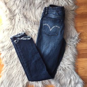 Levi’s Ripped skinny jeans